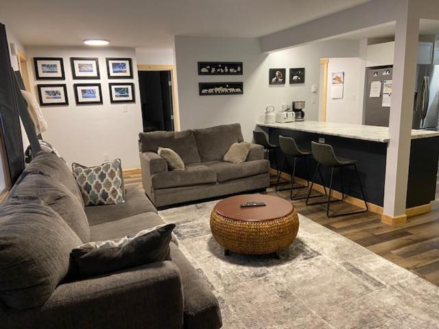 Bears Den Guest House Churchill Bagian luar foto
