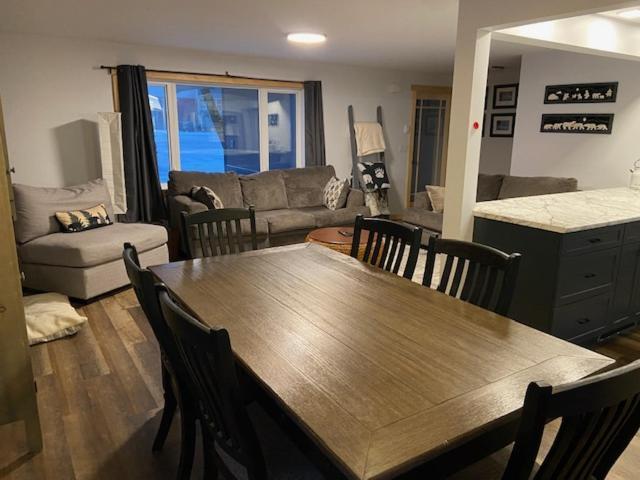 Bears Den Guest House Churchill Bagian luar foto